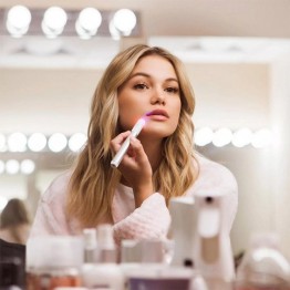 Anti-Blemish   Light Therapy Treatment Pen